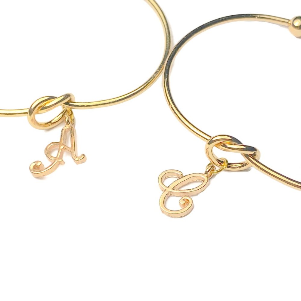 Letter knot gold bracelet